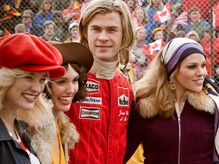 Chris Hemsworth este campion de Formula 1. Vezi primele fotografii din Rush