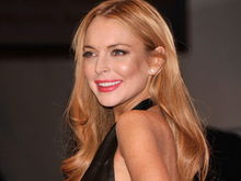Lindsay Lohan, în braţele lui Charlie Sheen