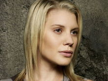 Katee Sackhoff, eroina din Battlestar Galactica, despre „Expendables la feminin”