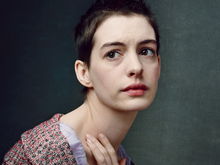 Anne Hathaway: „Decizia de a mă tunde scurt pentru Les Miserables a fost cea mai dificilă din cariera mea”