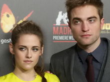 Kristen Stewart şi Robert Pattinson s-au despărţit din nou