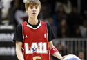 Articol Mark Wahlberg și Justin Bieber și-au programat partida de baschet anul viitor