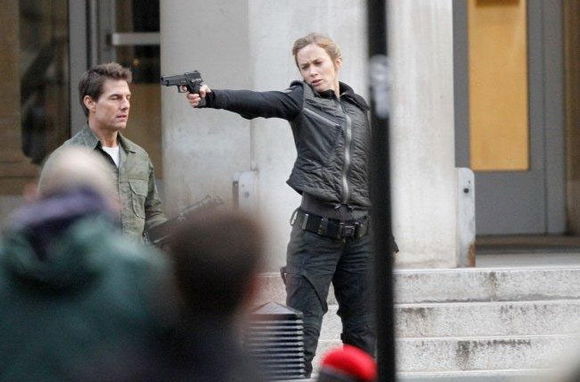 Noi imagini din All You Need is Kill, cu Tom Cruise și Emily Blunt