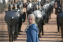 Articol Emilia Clarke, mama dragonilor din Urzeala Tronurilor: "Conduc 8.000 de bărbaţi... Dar chestia asta păleşte pe lângă dragoni..."