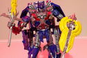 Articol Cum arată Optimus Prime în noul Transformers