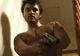 Orlando Bloom apare nud în thriller-ul poliţist Zulu