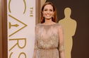 Articol Angelina Jolie, din nou pe masa de operație