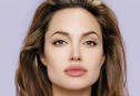 Articol Angelina Jolie, despre oferta de a regiza Fifty Shades of Grey