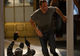 Cascadoriile cu parkour, ameţitoare în filmul Zona de pericol, cu Paul Walker