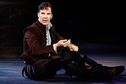Articol Benedict Cumberbatch face furori în rolul lui Hamlet