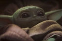 Articol Yoda bebeluș este noul star din serialul The Mandalorian de pe Disney+