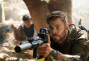 Articol Se face un sequel la thriller-ul hiper-violent Extraction, cu Chris Hemsworth