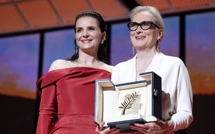A început festivalul de film de la Cannes! Moment emoționant pe scena Grand Théâtre Lumière: Meryl Streep a primit Palme d'Or onorific