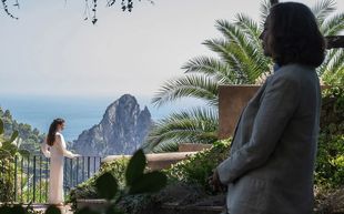 Parthenope, în premieră la Cannes: o fabulă profundă despre frumusețe, libertate, dragoste și antropologie