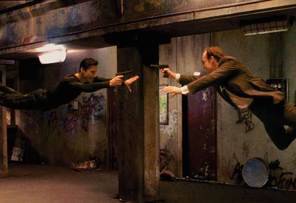 Keanu Reeves, Hugo Weaving în The Matrix