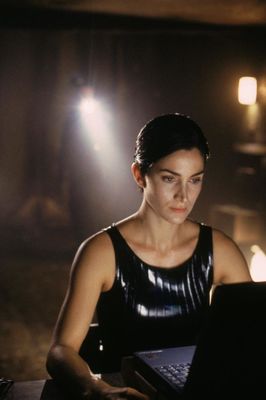 Carrie-Anne Moss în The Matrix