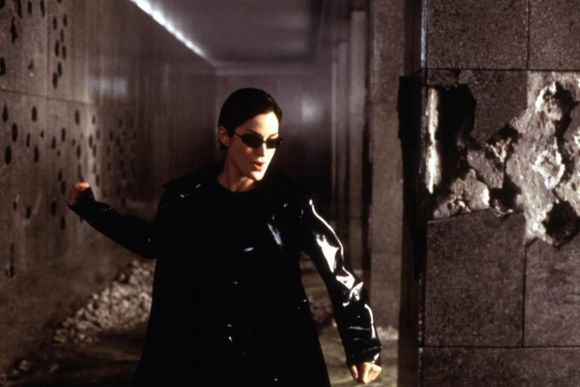 Carrie-Anne Moss în The Matrix