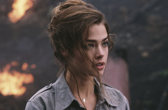 Denise Richards în The World is not Enough