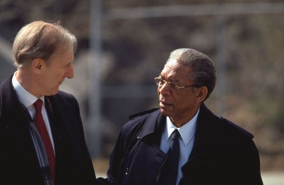 James Cromwell, Morgan Freeman în The Sum of All Fears