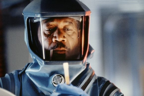 Morgan Freeman în Outbreak