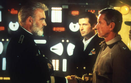 Sean Connery, Alec Baldwin, Scott Glenn în The Hunt for Red October