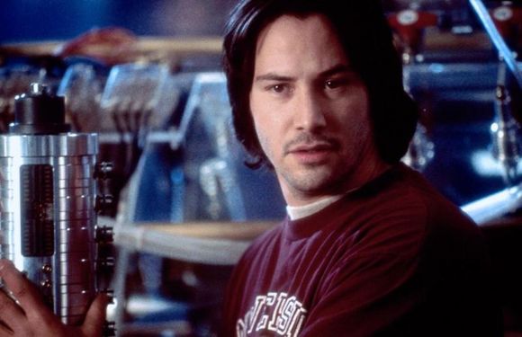 Keanu Reeves în Chain Reaction