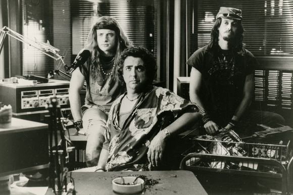Brendan Fraser, Joe Mantegna, Steve Buscemi în Airheads