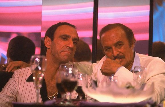 F. Murray Abraham, Robert Loggia în Scarface