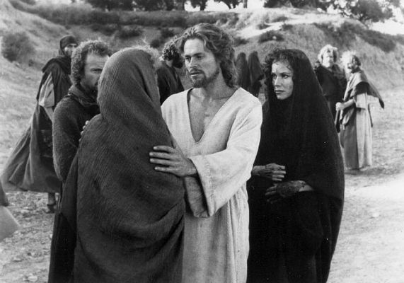 Willem Dafoe, Barbara Hershey în The Last Temptation of Christ