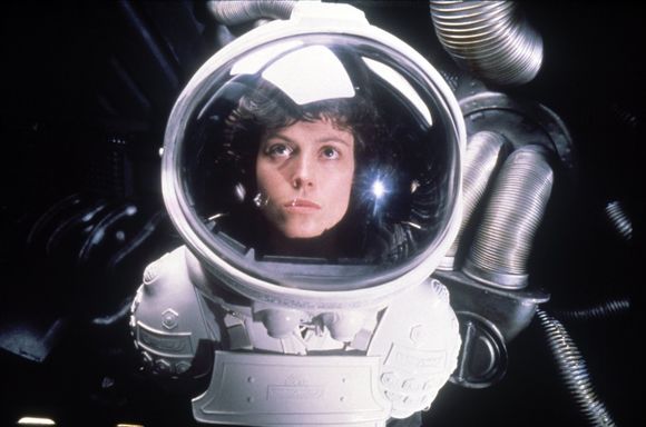 Sigourney Weaver în Alien