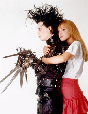 Winona Ryder, Johnny Depp în Edward Scissorhands