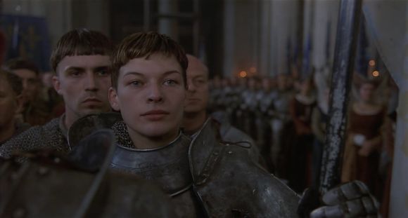 Milla Jovovich în The Messenger: The Story of Joan of Arc