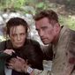 Foto 16 Arnold Schwarzenegger, Francesca Neri în Collateral Damage