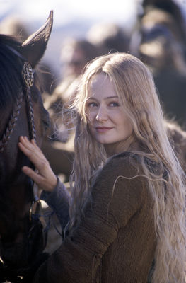 Miranda Otto în The Lord of the Rings: The Two Towers