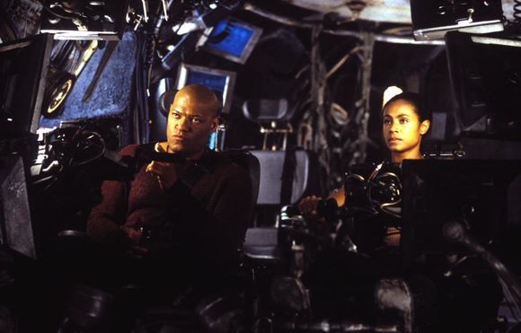 Laurence Fishburne, Jada Pinkett Smith în The Matrix Revolutions