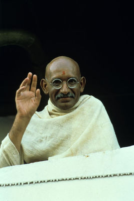 Ben Kingsley în Gandhi