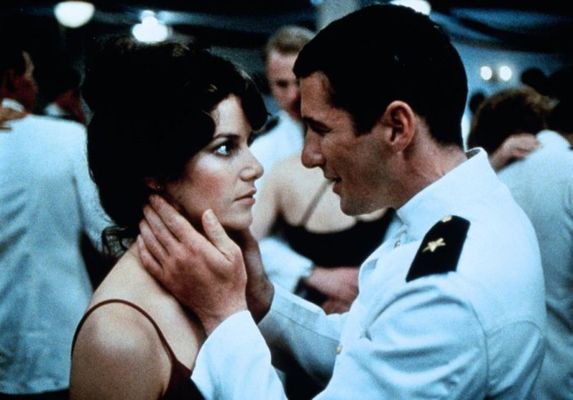Richard Gere, Debra Winger în An Officer and a Gentleman