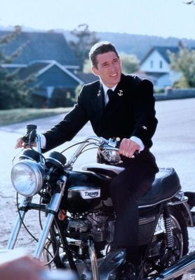Richard Gere în An Officer and a Gentleman
