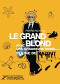 Le grand blond avec une chaussure noire