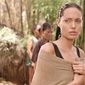 Foto 26 Angelina Jolie în Beyond Borders