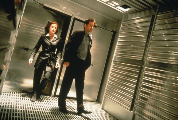Gillian Anderson, David Duchovny în The X Files