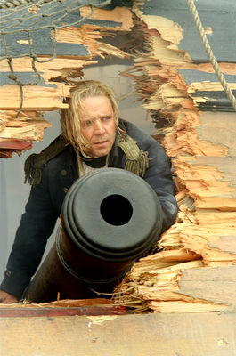 Russell Crowe în Master and Commander: The Far Side of the World