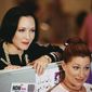 Bebe Neuwirth în How to Lose a Guy in 10 Days - poza 64