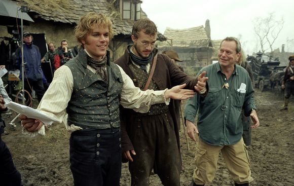 Heath Ledger, Terry Gilliam, Matt Damon în The Brothers Grimm