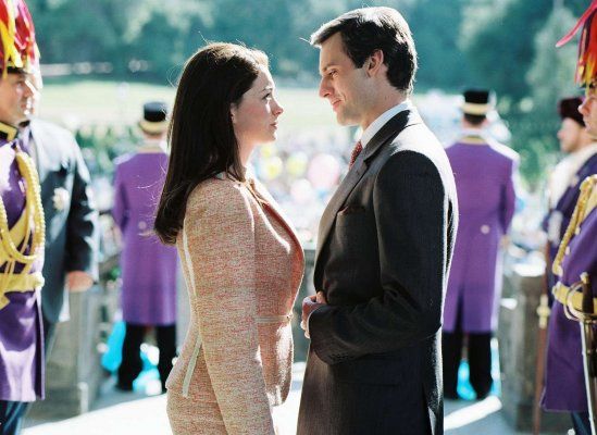 Anne Hathaway în The Princess Diaries 2: Royal Engagement