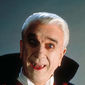 Foto 20 Leslie Nielsen în Dracula: Dead and Loving It