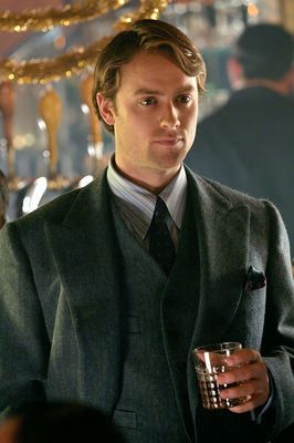 Stuart Townsend în Head in the Clouds