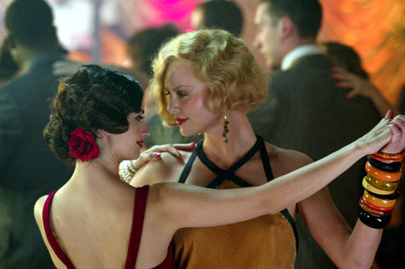 Charlize Theron, Penélope Cruz în Head in the Clouds