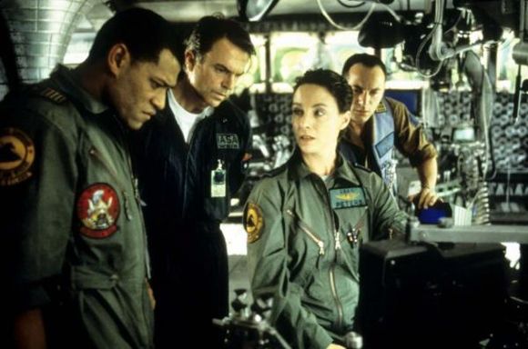 Laurence Fishburne, Sam Neill, Jason Isaacs, Kathleen Quinlan în Event Horizon