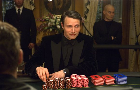 Mads Mikkelsen în Casino Royale